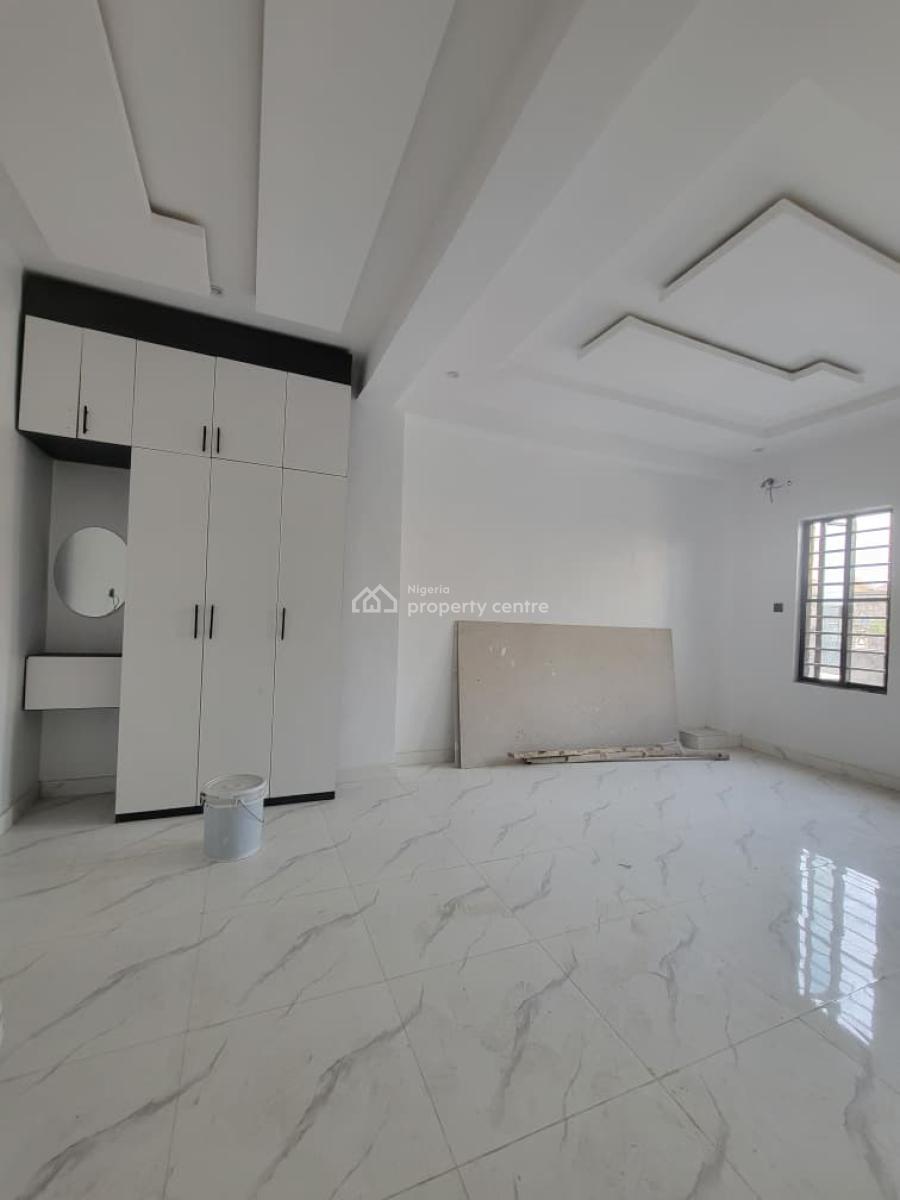 a 2 Bedroom Flat, Newroad Spg, By Ologolo, Lekki, Lagos, Flat / Apartment for Rent