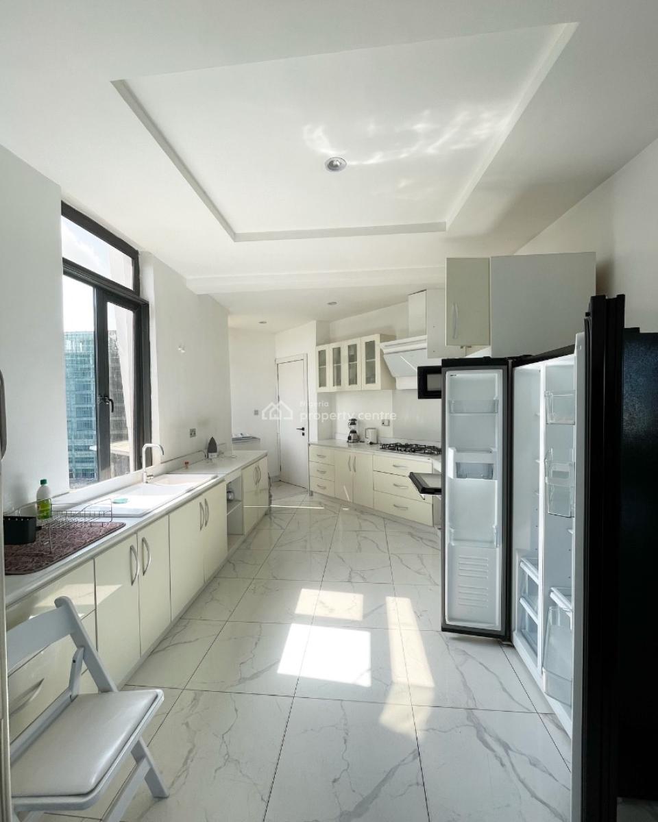 Furnished 3 Bedroom Maisonette Penthouse with Bq, Well Built 3 Bedroom Maisonette with Spacious Rooms and a City View, Lekki Phase 1, Lekki, Lagos, Flat / Apartment for Rent