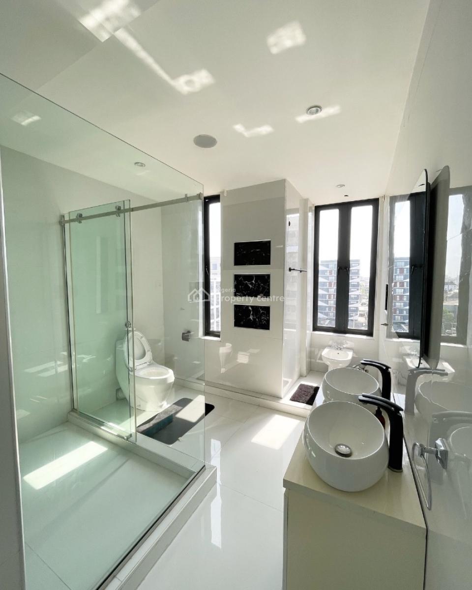 Furnished 3 Bedroom Maisonette Penthouse with Bq, Well Built 3 Bedroom Maisonette with Spacious Rooms and a City View, Lekki Phase 1, Lekki, Lagos, Flat / Apartment for Rent