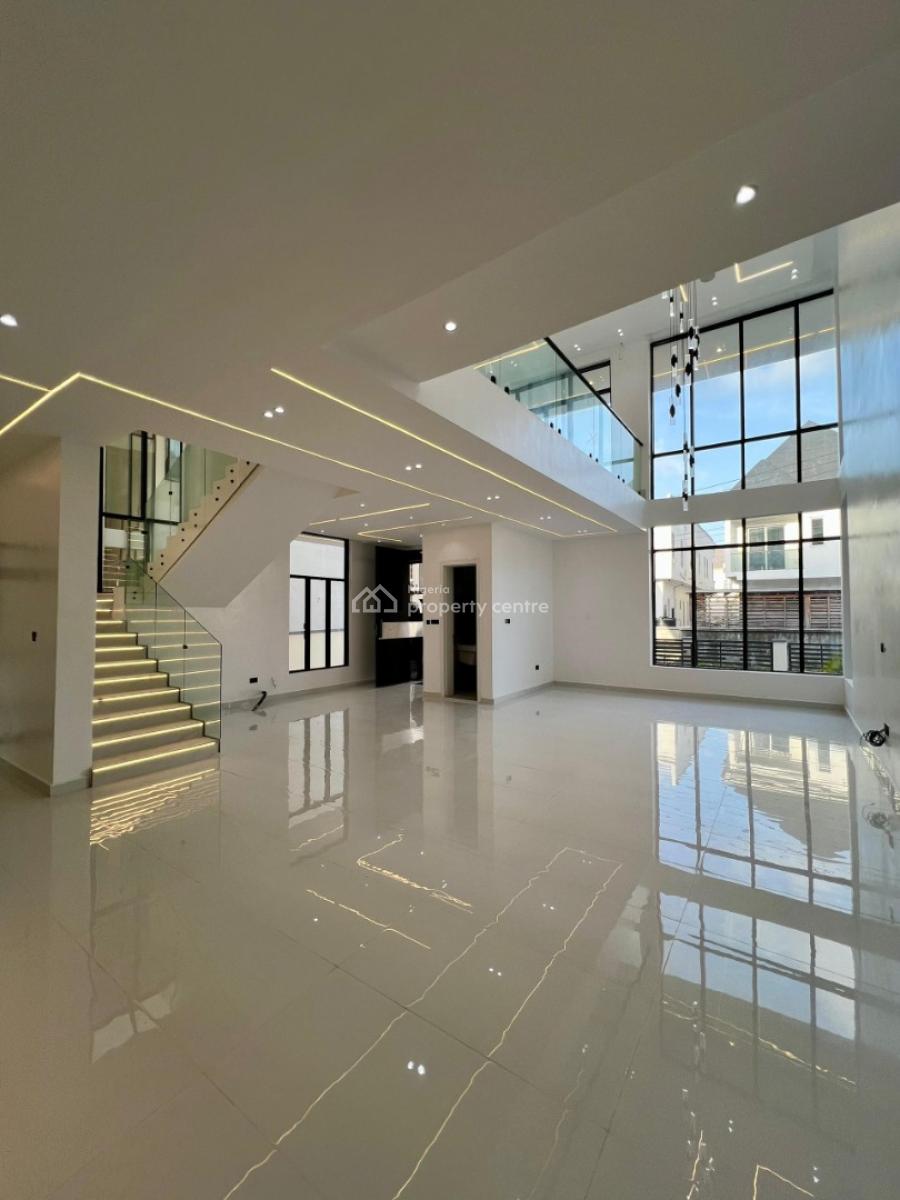 5 Luxurious Bedrooms with Pool, County, Lekki, Lagos, Detached Duplex for Sale