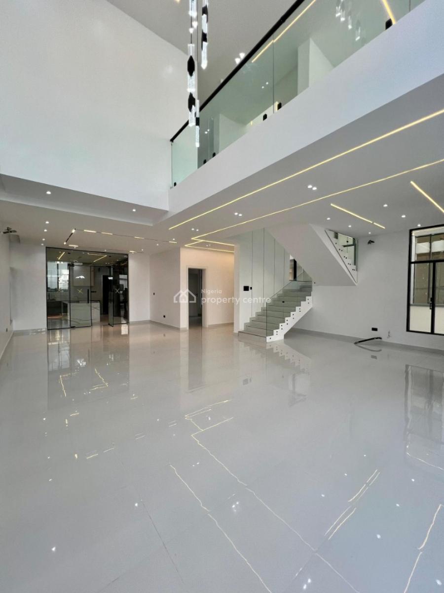 5 Luxurious Bedrooms with Pool, County, Lekki, Lagos, Detached Duplex for Sale