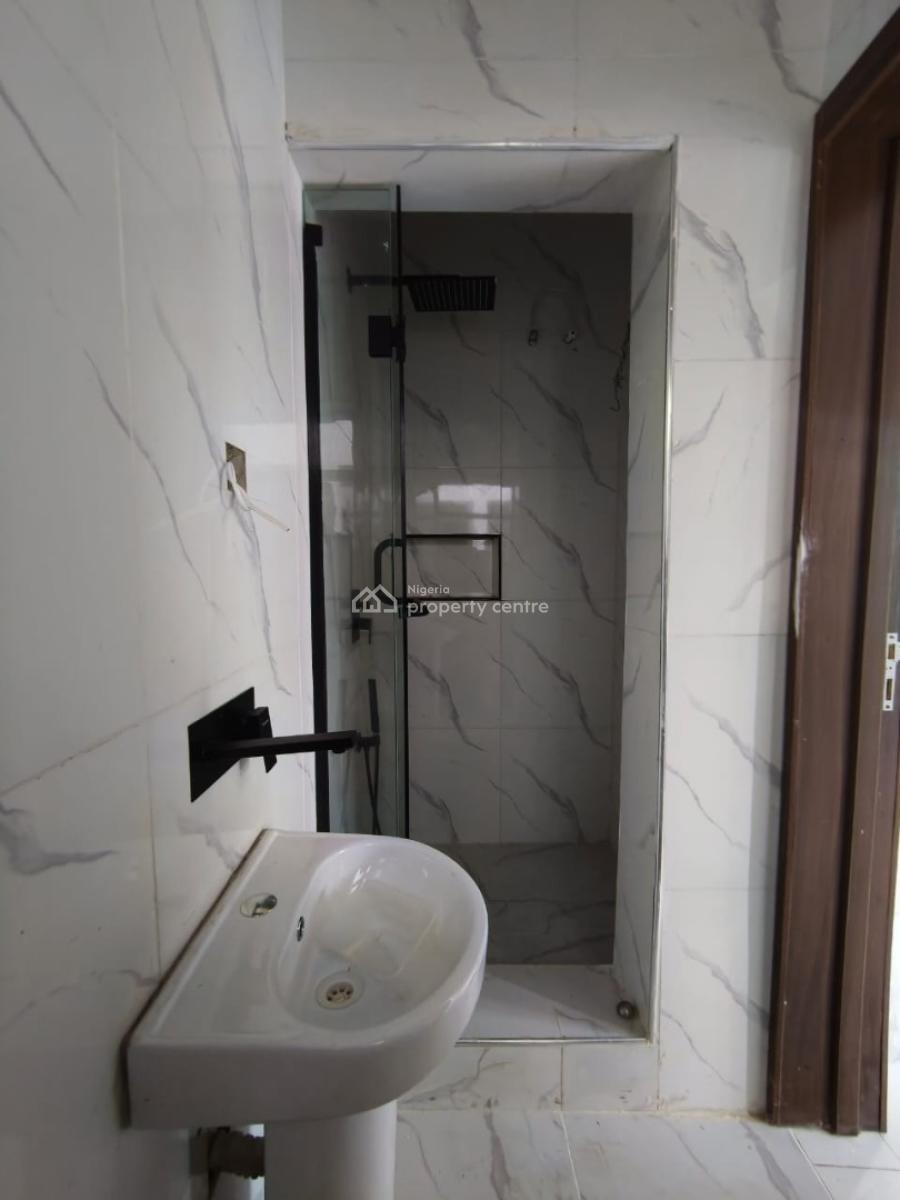 Beautifully Built 5 Bedroom Fully Detached Plus Bq, Ologolo, Lekki, Lagos, Detached Duplex for Rent