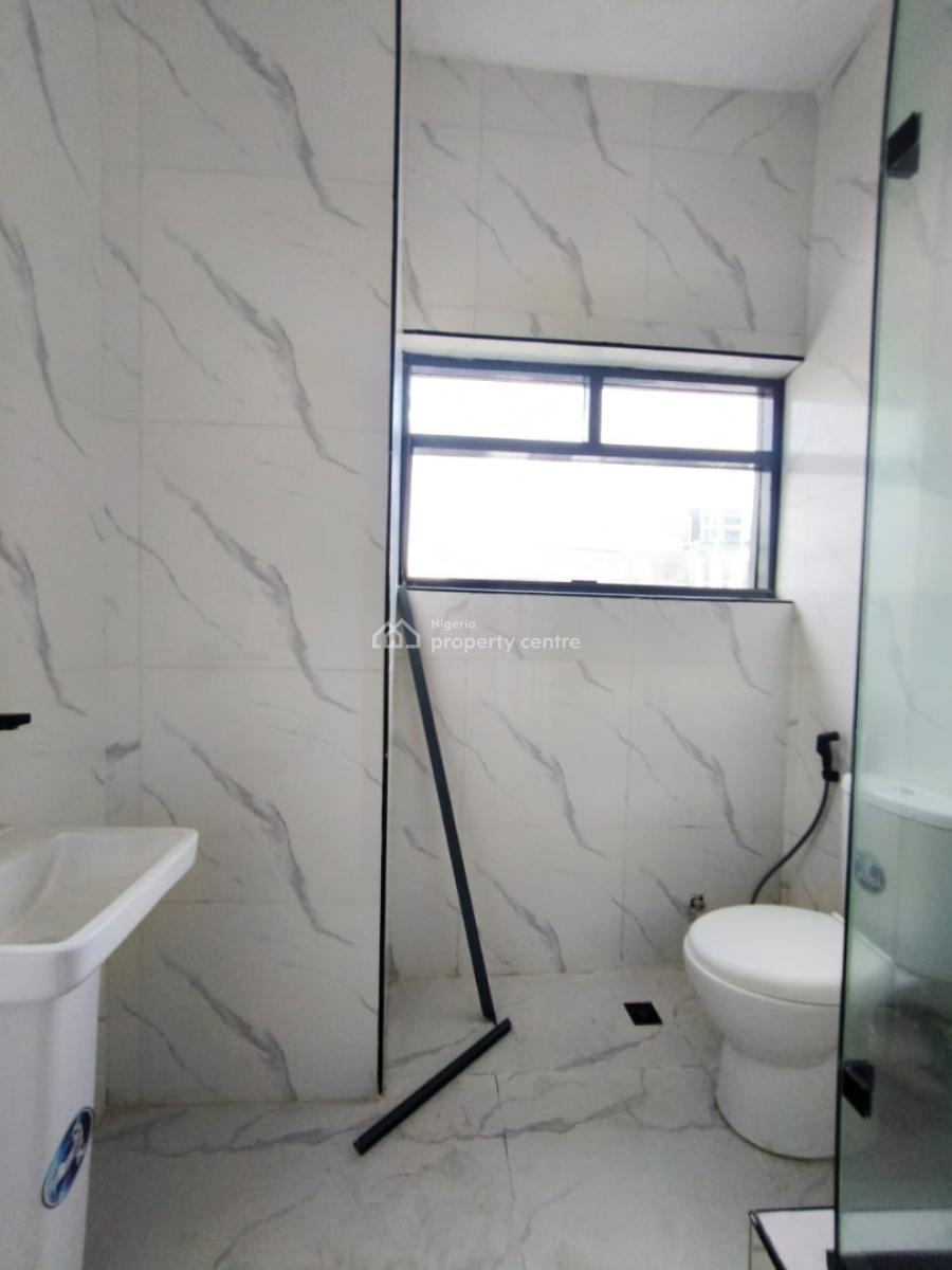 Beautifully Built 5 Bedroom Fully Detached Plus Bq, Ologolo, Lekki, Lagos, Detached Duplex for Rent