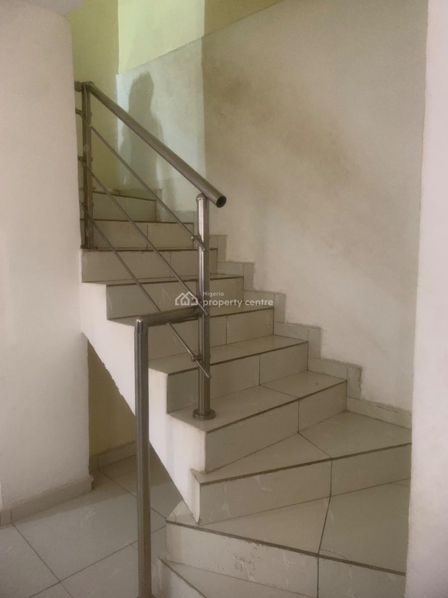 4 Bedroom Semi Detached Duplex in Bq, Brains and Hammers City, Life Camp, Abuja, Semi-detached Duplex for Sale