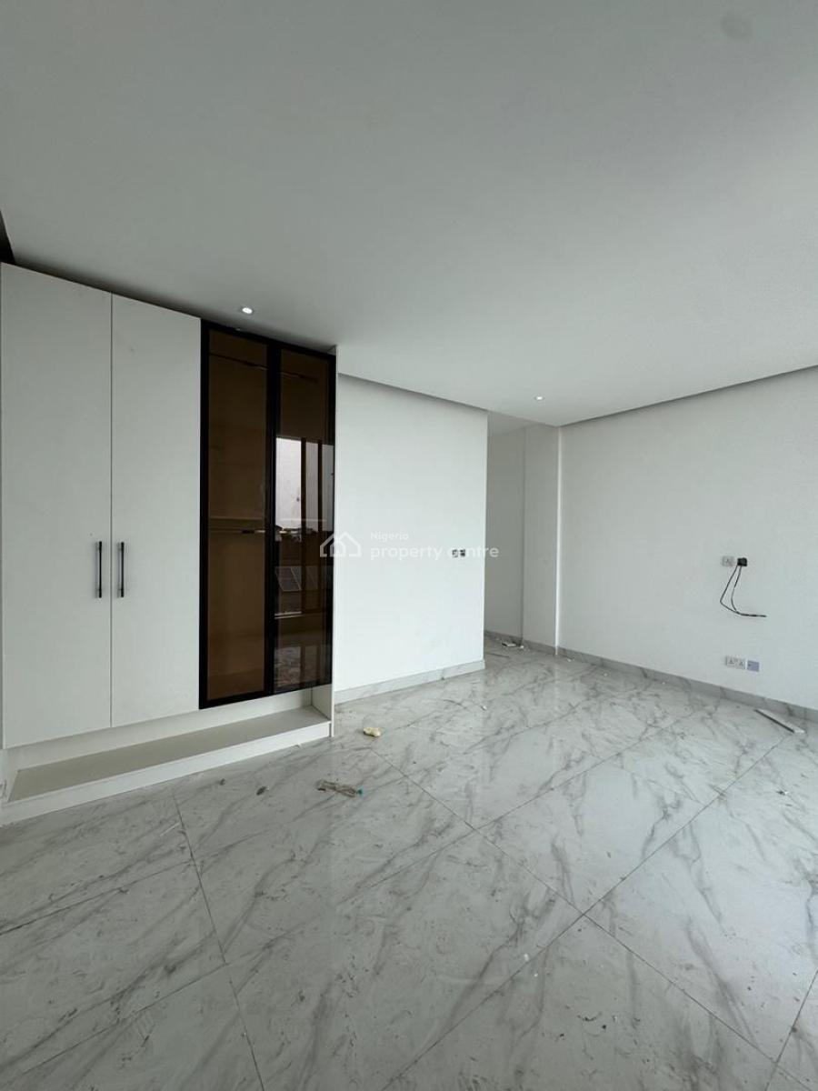 Sophisticated 2 Bedroom Apartment with Rooftop Pool,elevator and Gym, Lekki Phase 1 Lagos, Lekki Phase 1, Lekki, Lagos, Block of Flats for Sale