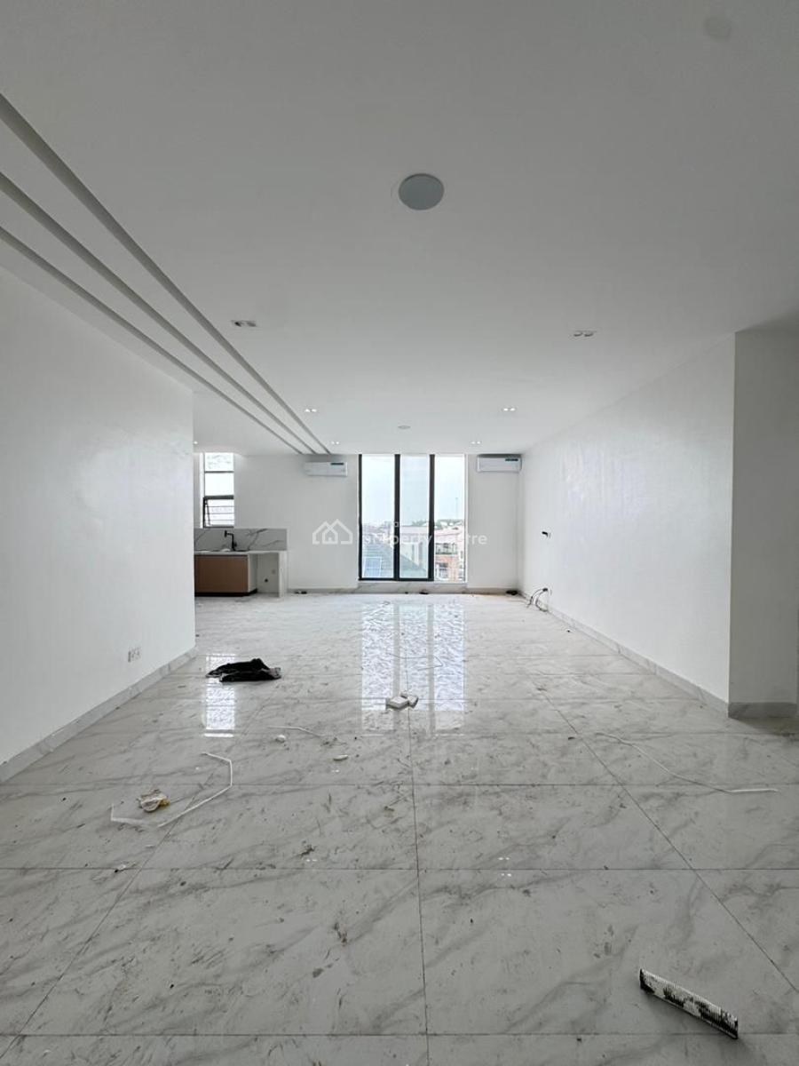 Sophisticated 2 Bedroom Apartment with Rooftop Pool,elevator and Gym, Lekki Phase 1 Lagos, Lekki Phase 1, Lekki, Lagos, Block of Flats for Sale