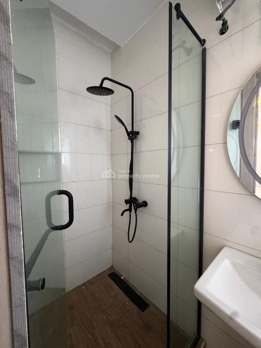 Beautifully Built 3 Bedroom Apartment with Swimming Pool and Gym, Lekki Lagos, Lekki Phase 1, Lekki, Lagos, Block of Flats for Sale