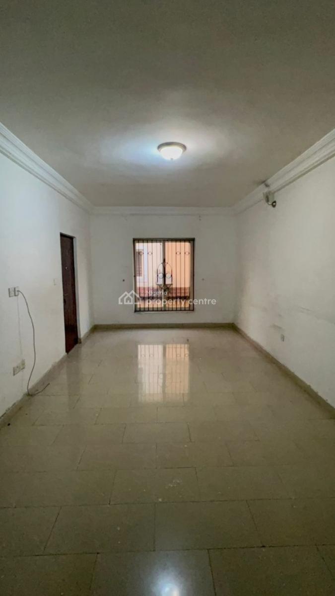 a Spacious 4-bedroom Terrace Duplex in a Serene Environment, Off Admiralty, Lekki Phase 1, Lekki, Lagos, Lekki Phase 1, Lekki, Lagos, Terraced Duplex for Rent