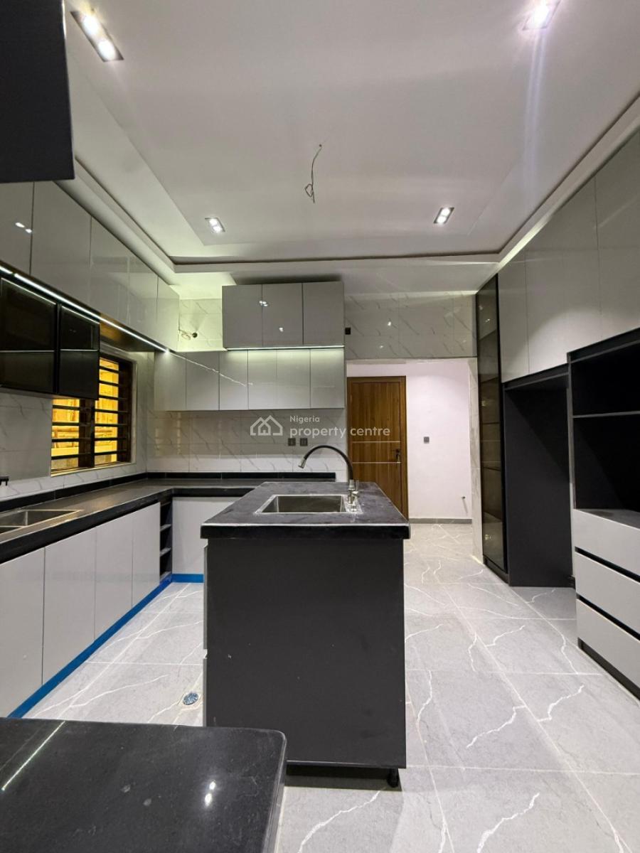 Exquisitely Finished, New & Spacious 4 Bedrooms Duplex with an Attache, Carlton Gate Estate, Beside Kolapo Ishola Gra, Ibadan, Ibadan, Oyo, House for Sale