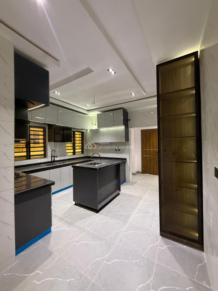 Exquisitely Finished, New & Spacious 4 Bedrooms Duplex with an Attache, Carlton Gate Estate, Beside Kolapo Ishola Gra, Ibadan, Ibadan, Oyo, House for Sale