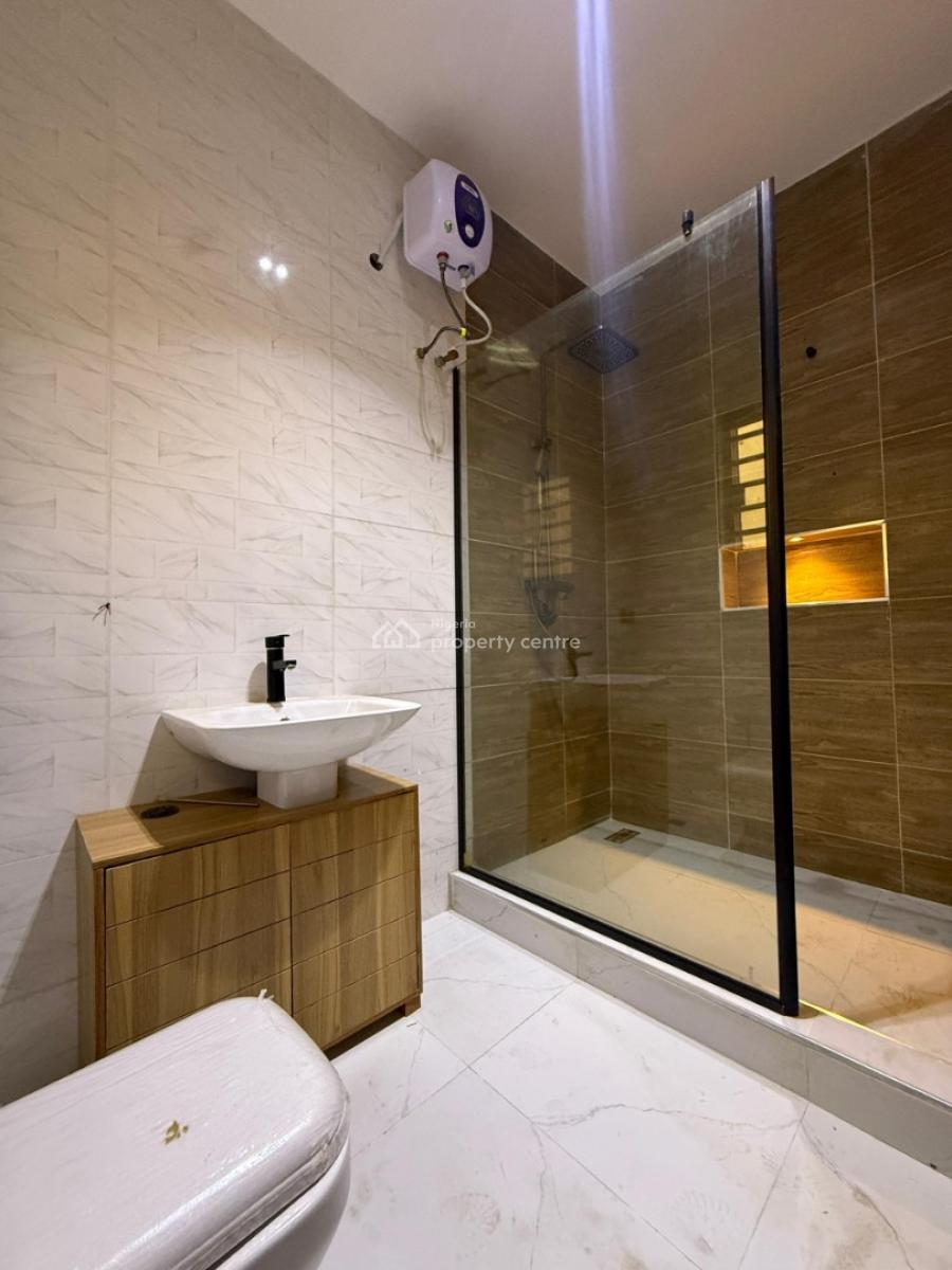 Exquisitely Finished, New & Spacious 4 Bedrooms Duplex with an Attache, Carlton Gate Estate, Beside Kolapo Ishola Gra, Ibadan, Ibadan, Oyo, House for Sale