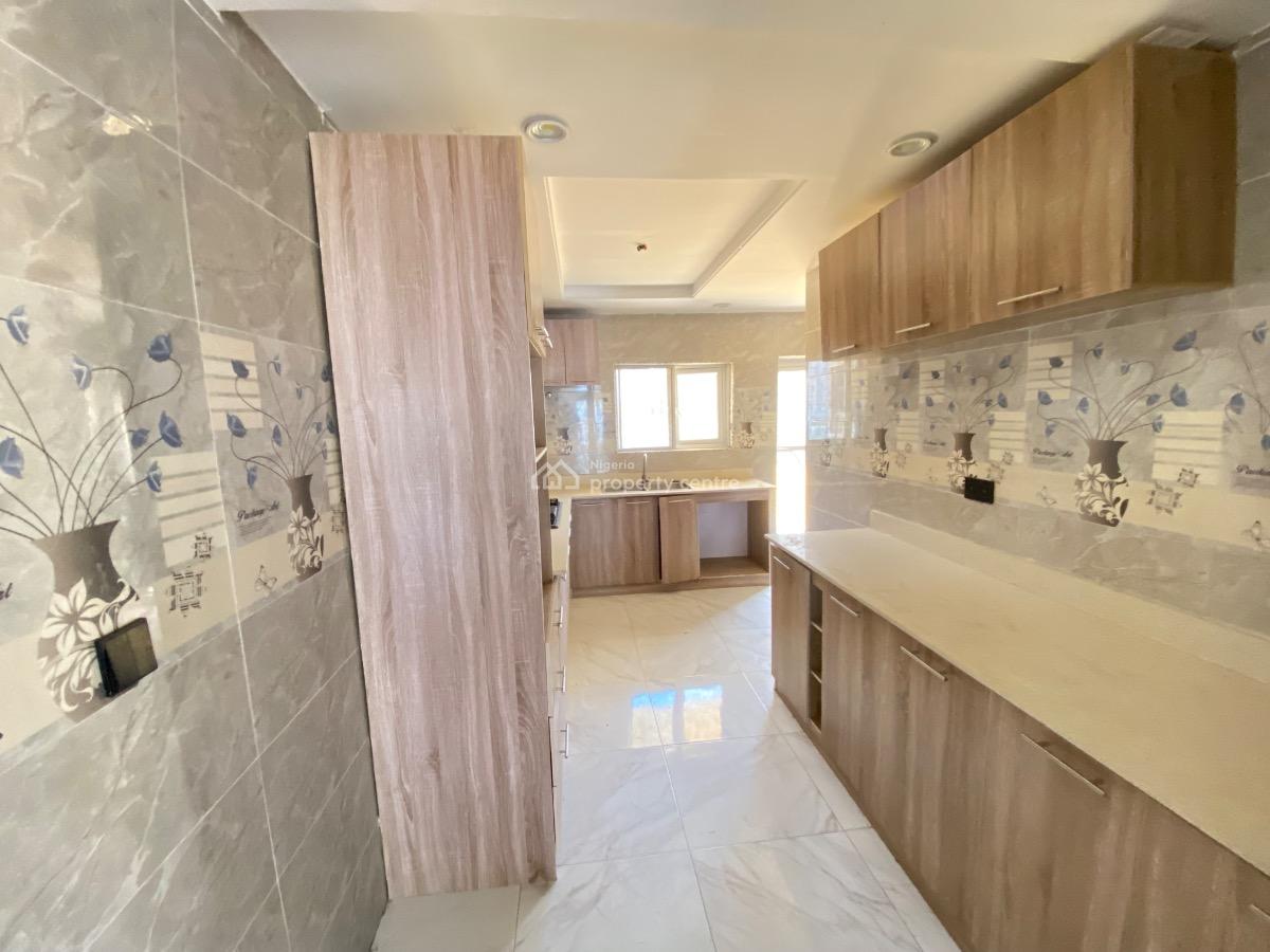 Exquisite 3 Bedroom Apartment in a Secured Estate, Freedom Way, Lekki Phase 1, Lekki, Lagos, Flat / Apartment for Rent