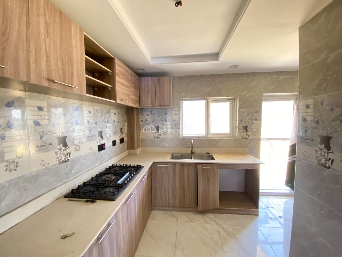 Exquisite 3 Bedroom Apartment in a Secured Estate, Freedom Way, Lekki Phase 1, Lekki, Lagos, Flat / Apartment for Rent