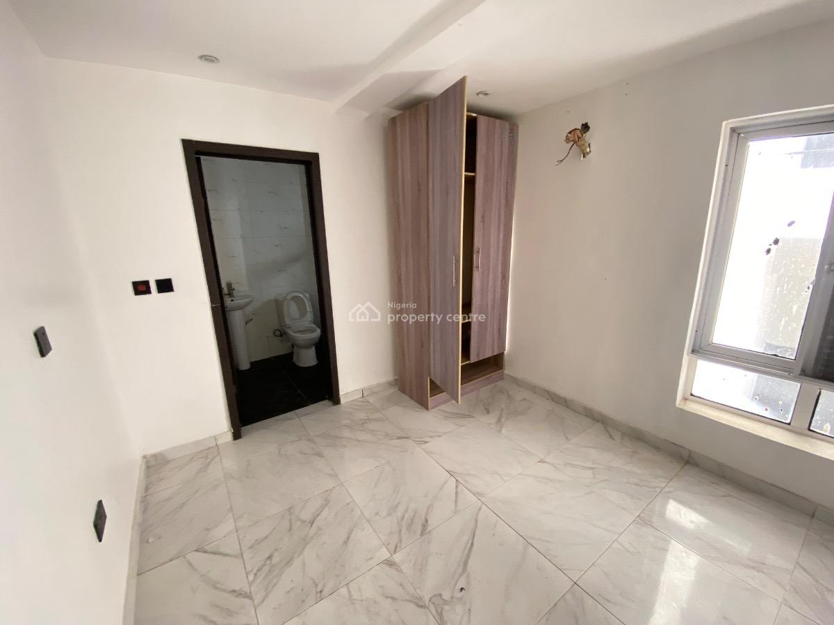 Exquisite 3 Bedroom Apartment in a Secured Estate, Freedom Way, Lekki Phase 1, Lekki, Lagos, Flat / Apartment for Rent