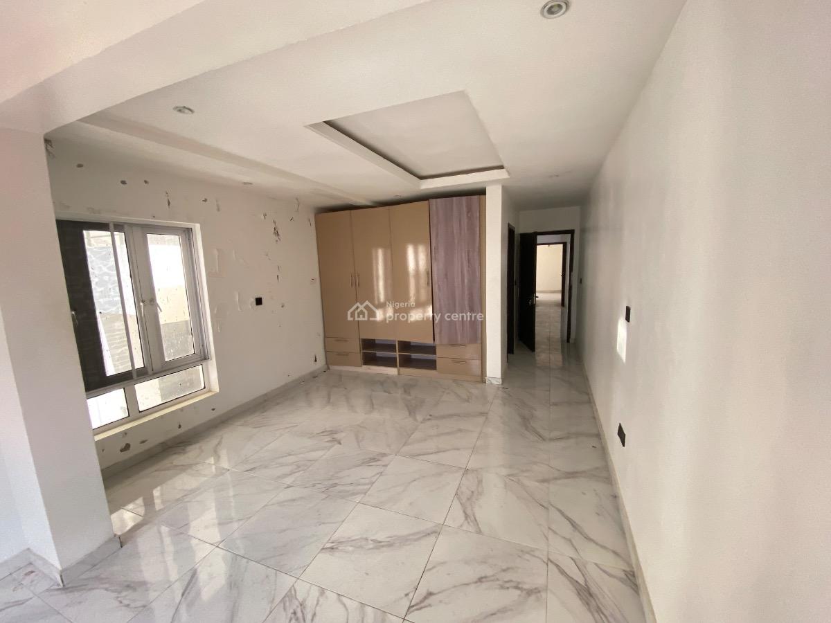 Exquisite 3 Bedroom Apartment in a Secured Estate, Freedom Way, Lekki Phase 1, Lekki, Lagos, Flat / Apartment for Rent