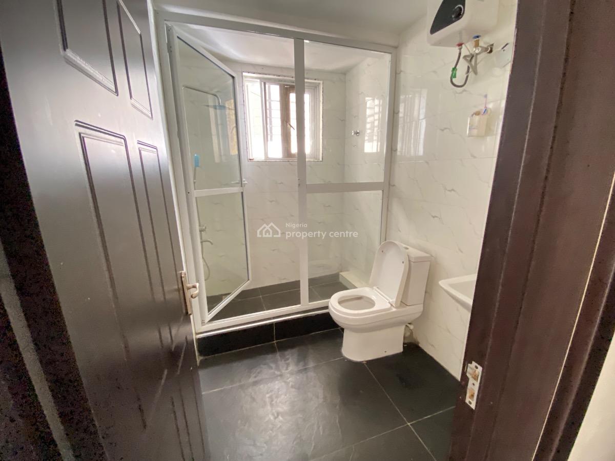 Exquisite 3 Bedroom Apartment in a Secured Estate, Freedom Way, Lekki Phase 1, Lekki, Lagos, Flat / Apartment for Rent