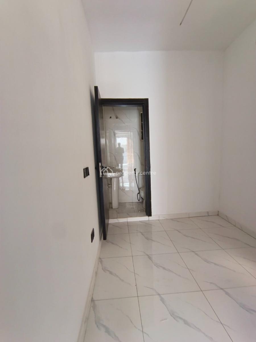 This Beautifully Built 3-bedroom Semi-detached Duplex with Separate En, Ikota, Lekki, Lagos, Semi-detached Duplex for Sale