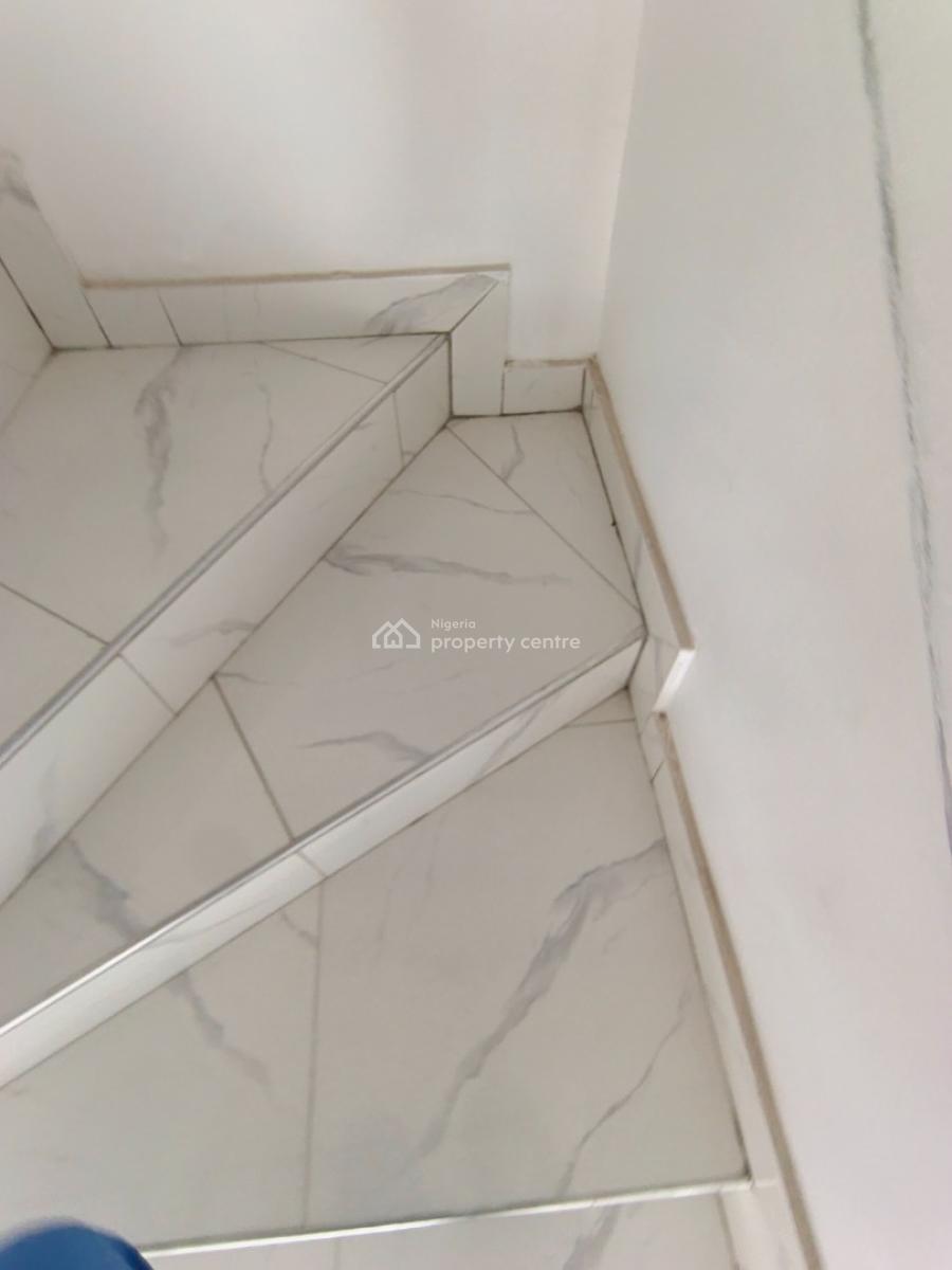 This Beautifully Built 3-bedroom Semi-detached Duplex with Separate En, Ikota, Lekki, Lagos, Semi-detached Duplex for Sale