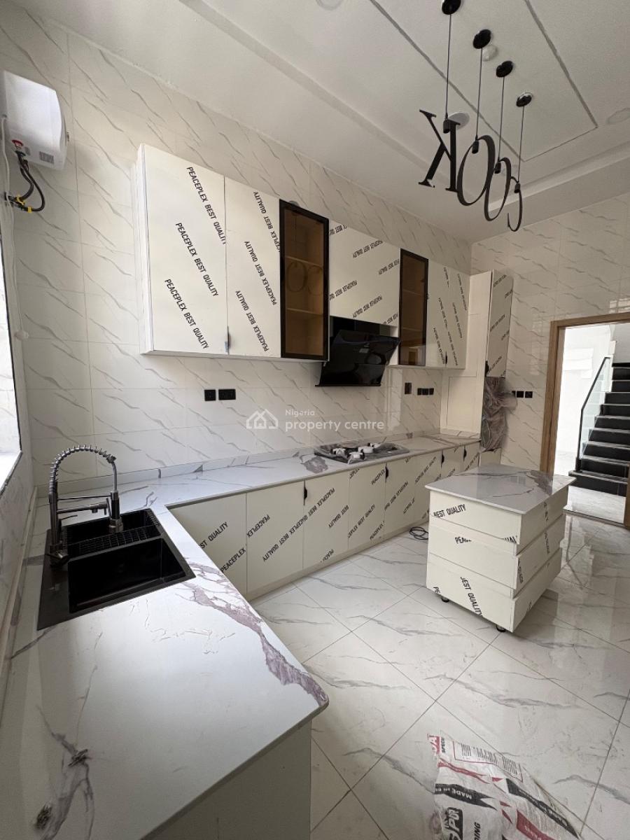 Beautifully Crafted 5 Bedroom Home, Blenco Axis, Sangotedo, Ajah, Lagos, Detached Duplex for Sale