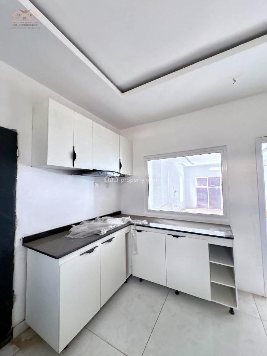 Fully Detached 4-bedroom Triplex with a Room Bq, Kolapo Ishola Gra, Akobo, Ibadan, Oyo, House for Sale