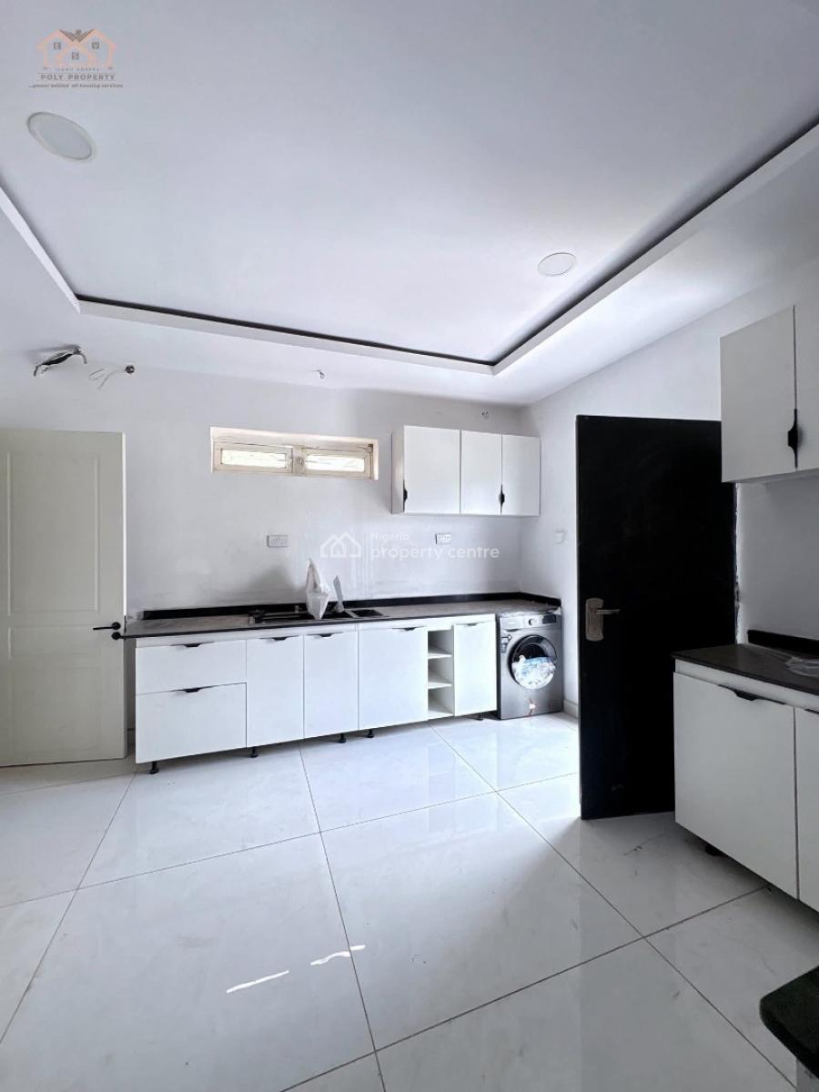 Fully Detached 4-bedroom Triplex with a Room Bq, Kolapo Ishola Gra, Akobo, Ibadan, Oyo, House for Sale