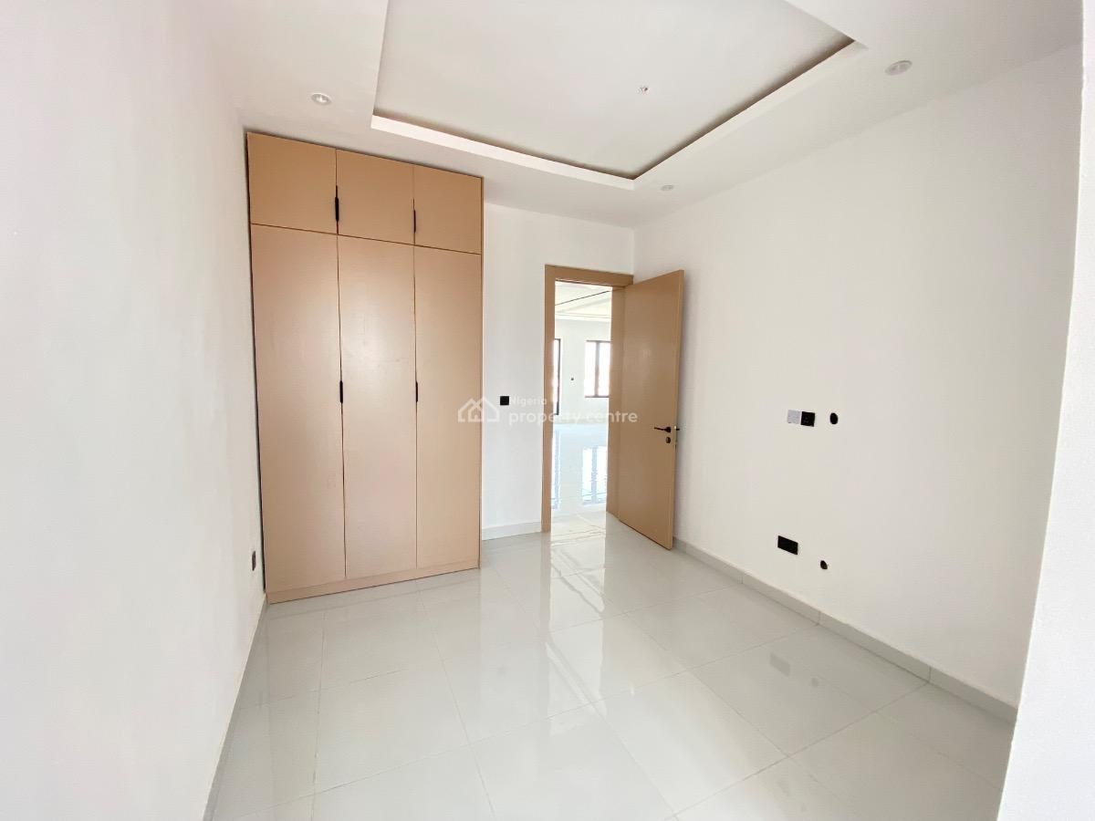 Contemporary 3 Bedroom Apartment, Freedom Way, Lekki Phase 1, Lekki, Lagos, Flat / Apartment for Sale