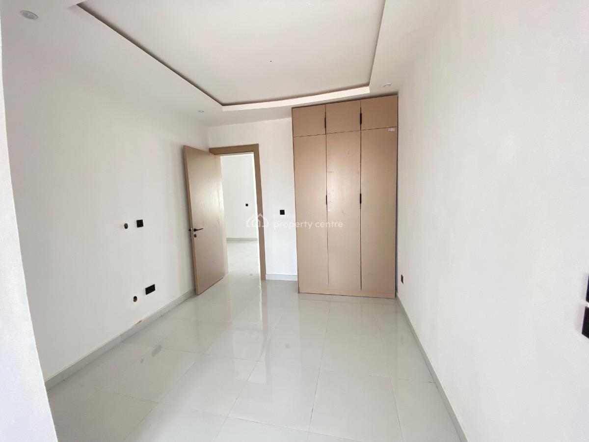 Contemporary 3 Bedroom Apartment, Freedom Way, Lekki Phase 1, Lekki, Lagos, Flat / Apartment for Sale