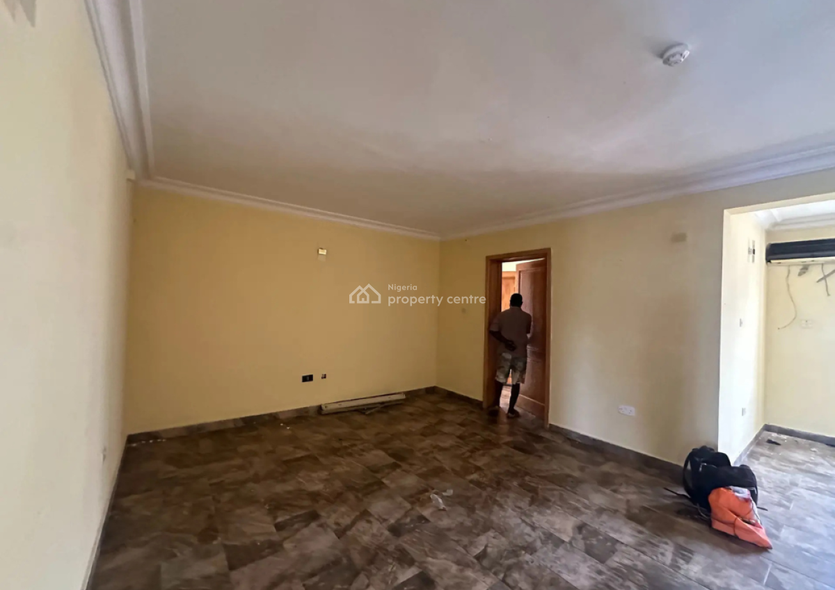 Spacious 3 Bedroom Apartment, Lekki Phase 1, Lekki, Lagos, Flat / Apartment for Rent
