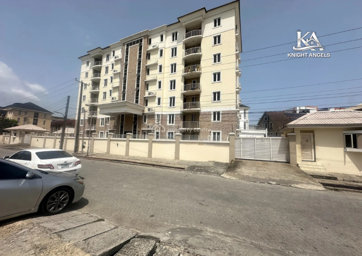 Spacious 3 Bedroom Apartment, Lekki Phase 1, Lekki, Lagos, Flat / Apartment for Rent