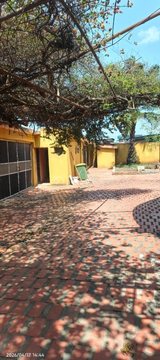 a Spacious 7-bedroom Duplex in a Large Compound, Afolabi Ekiyoyo Avenue, Ebute, Ikorodu, Lagos, Detached Duplex for Rent