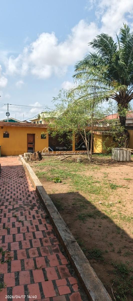 a Spacious 7-bedroom Duplex in a Large Compound, Afolabi Ekiyoyo Avenue, Ebute, Ikorodu, Lagos, Detached Duplex for Rent