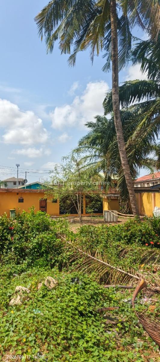 a Spacious 7-bedroom Duplex in a Large Compound, Afolabi Ekiyoyo Avenue, Ebute, Ikorodu, Lagos, Detached Duplex for Rent