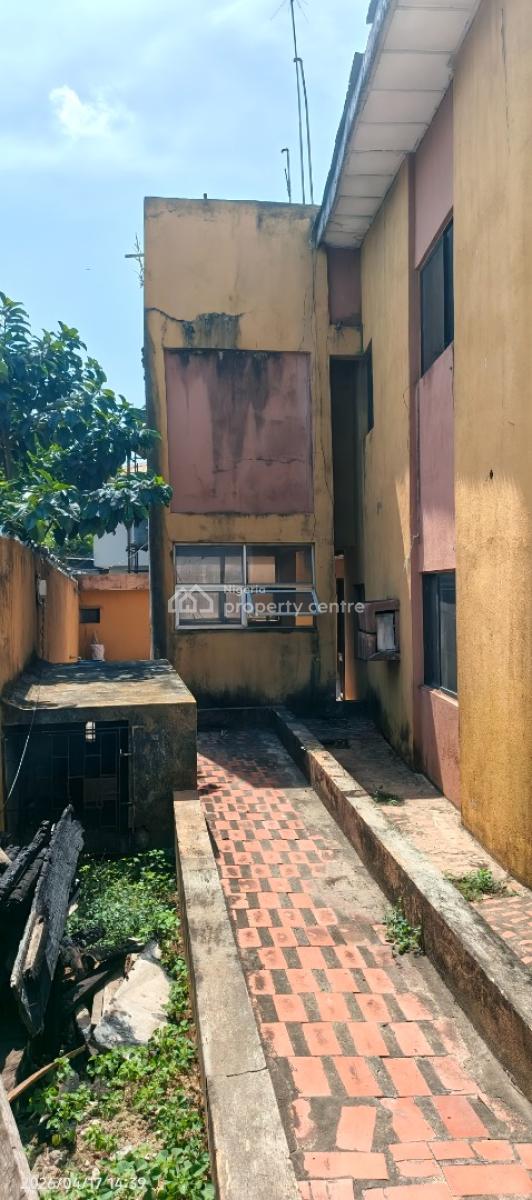 a Spacious 7-bedroom Duplex in a Large Compound, Afolabi Ekiyoyo Avenue, Ebute, Ikorodu, Lagos, Detached Duplex for Rent