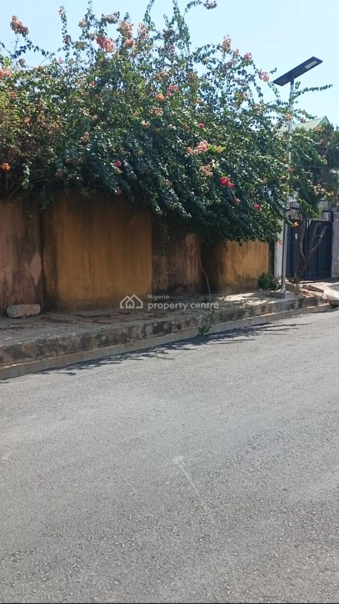 a Spacious 7-bedroom Duplex in a Large Compound, Afolabi Ekiyoyo Avenue, Ebute, Ikorodu, Lagos, Detached Duplex for Rent