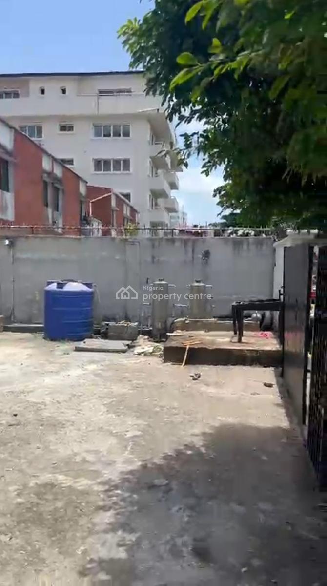 9 Bedroom Detached Duplex, Victoria Island (vi), Lagos, Restaurant / Bar for Rent