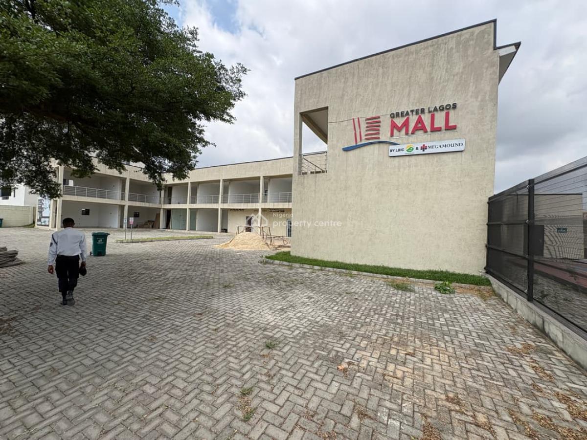 Newly Built 2 Bedroom Apartment, Surulere, Lagos, Flat / Apartment for Sale