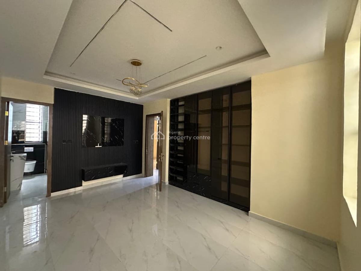 Newly Built 2 Bedroom Apartment + Bq, Lekki Phase 1, Lekki, Lagos, Flat / Apartment for Sale