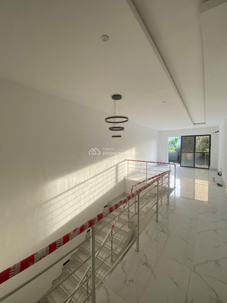 Magnificent 3 Bedroom, Fountain Court  Close to Abraham Adesanya, Ajah, Lagos, Terraced Duplex for Rent