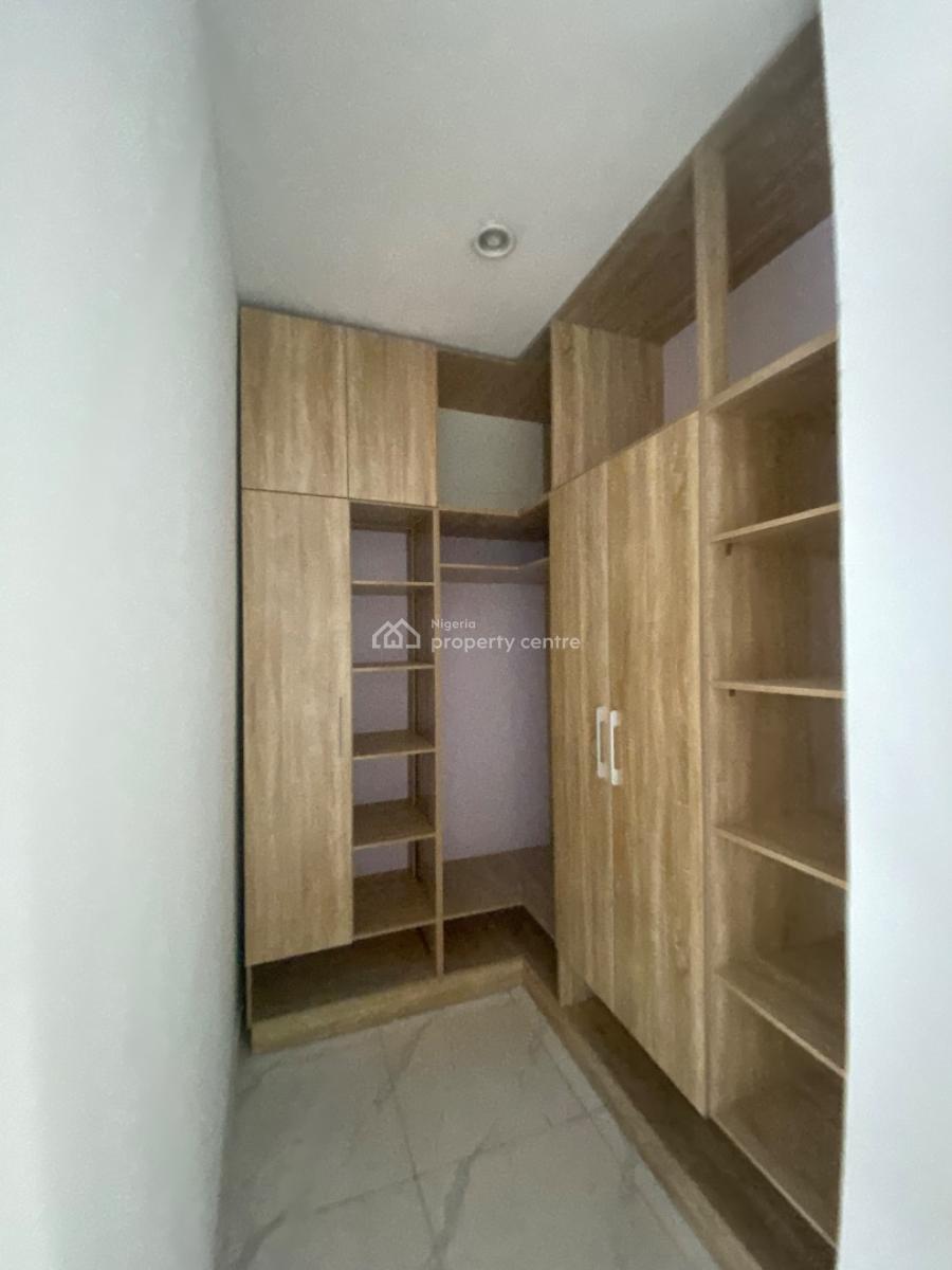 Magnificent 3 Bedroom, Fountain Court  Close to Abraham Adesanya, Ajah, Lagos, Terraced Duplex for Rent