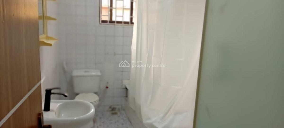 Ground Floor 3 Bedroom Flat, Omole Phase 2, Ikeja, Lagos, Flat / Apartment for Rent