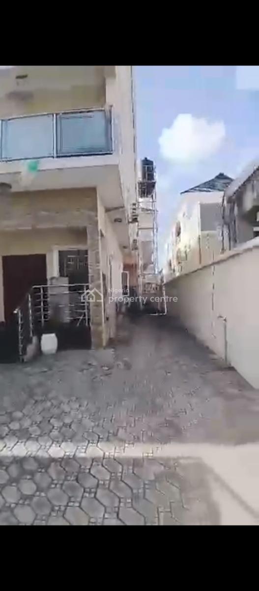 Extra Large Mini Flat Apartment, Chevron, Bera Estate, Lekki, Lagos, Mini Flat (room and Parlour) for Rent