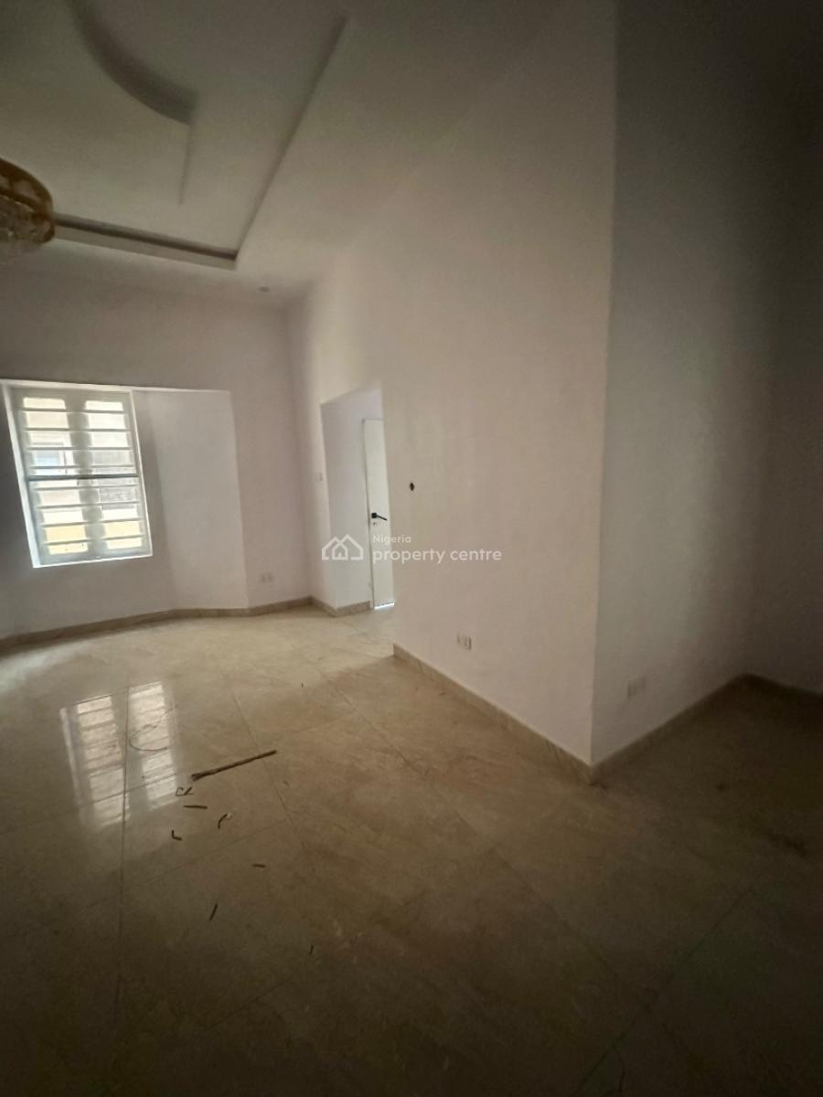 a Big Single Room in a Shared Apt, Ikota Gra, Ikota, Lekki, Lagos, Terraced Duplex for Rent