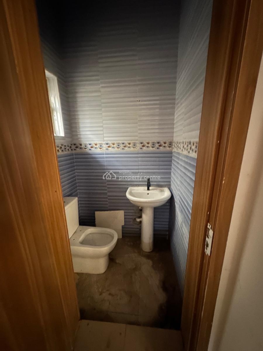 a Big Single Room in a Shared Apt, Ikota Gra, Ikota, Lekki, Lagos, Terraced Duplex for Rent