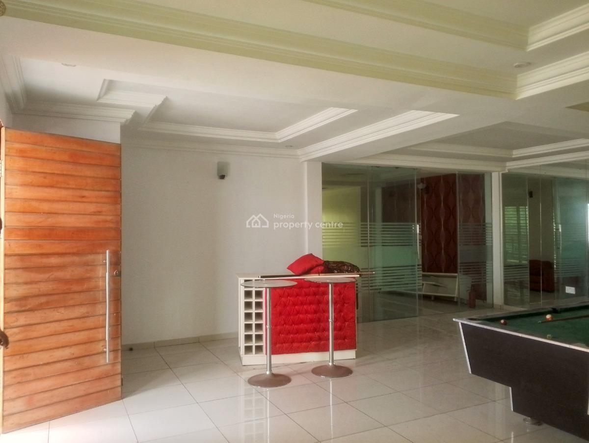 Serviced 2 Bedroom Pent House with a Lagoon View, Behind Admiralty, Lekki Phase 1, Lekki, Lagos, Flat / Apartment for Rent