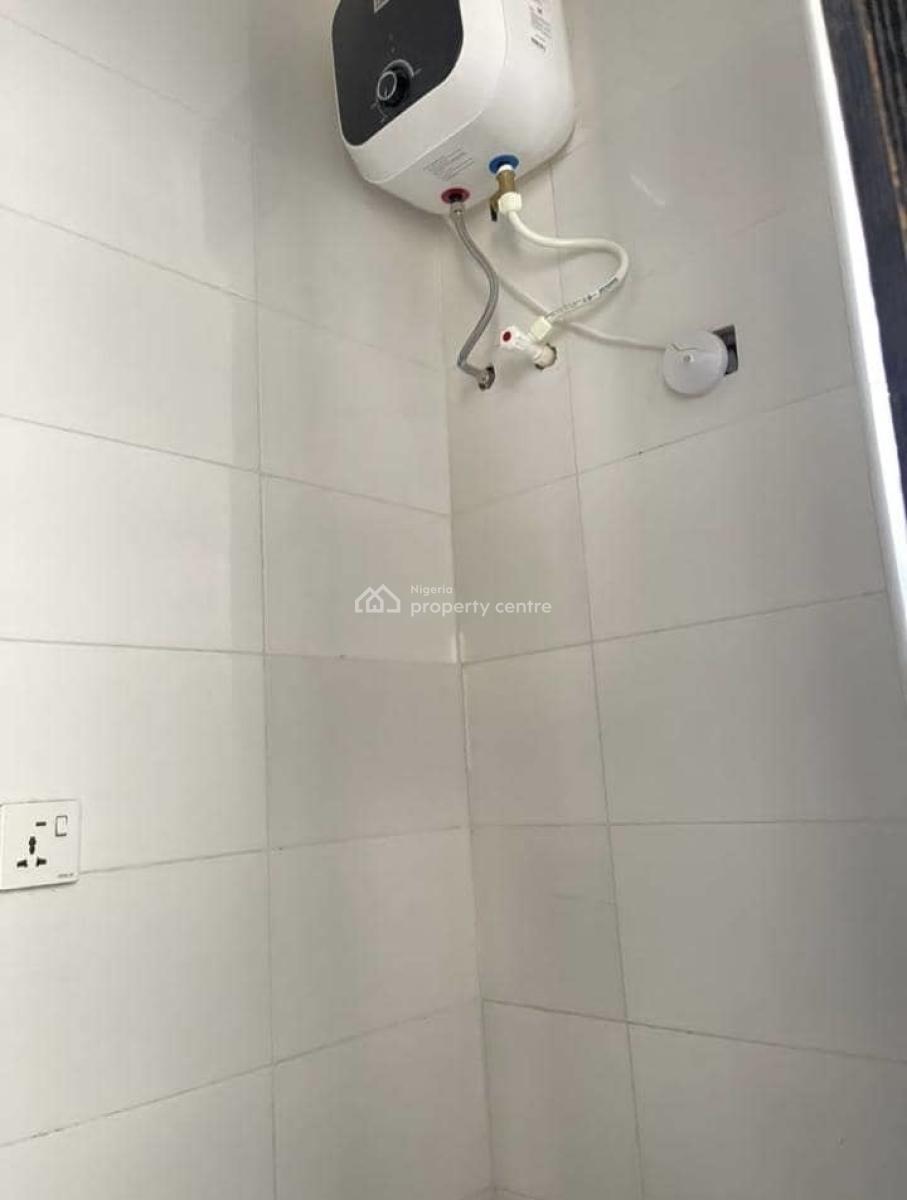 Fully Serviced 2 Bedroom Apartment, Ologolo, Lekki, Lagos, Flat / Apartment for Rent