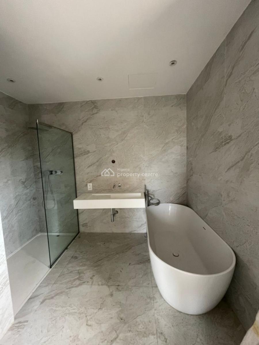 Newly Built and Serviced 3 Bedroom En-suite Terraced Duplex with an En, Lekki Phase 1, Lekki, Lagos, Terraced Duplex for Rent