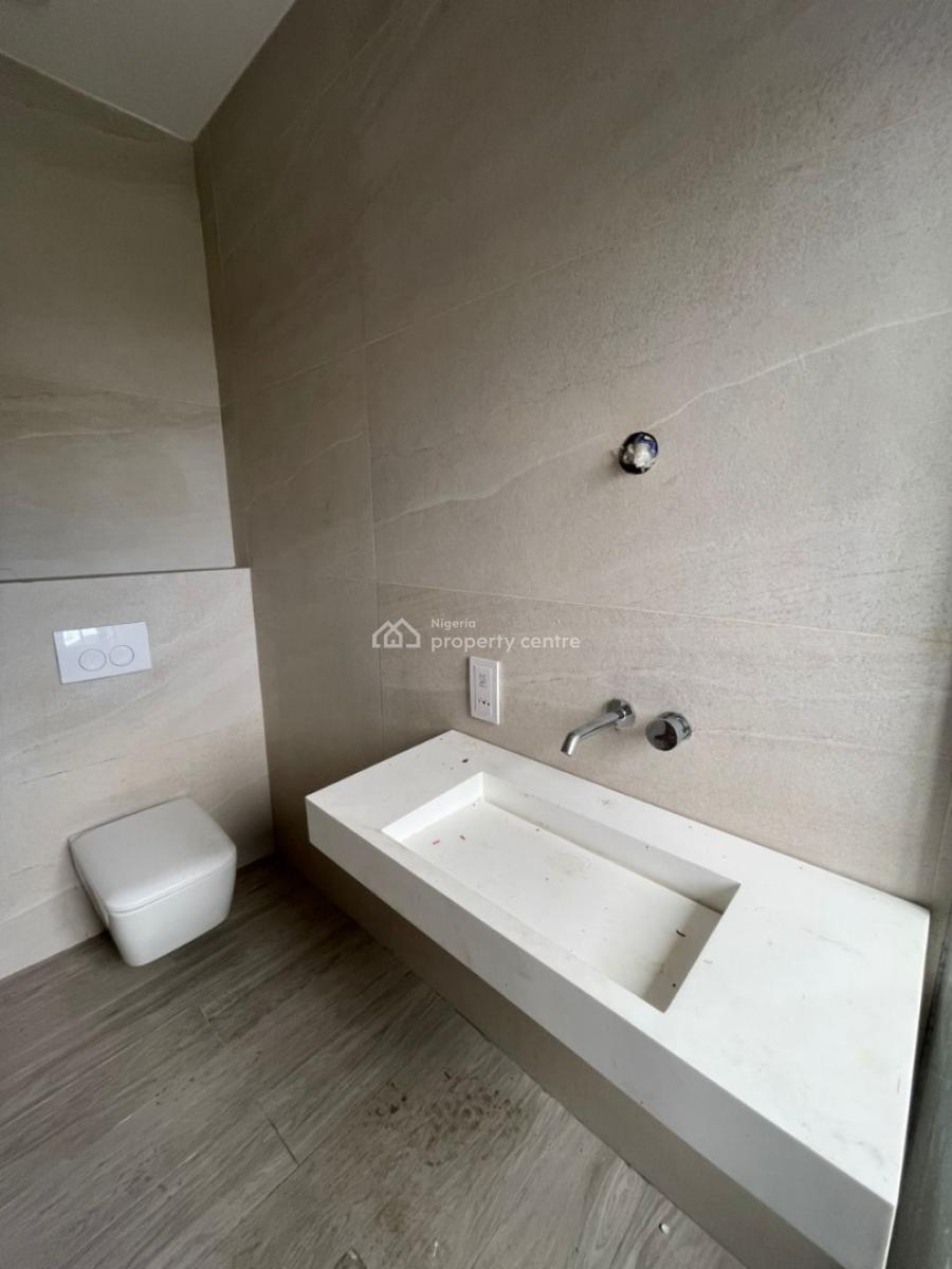 Newly Built and Serviced 3 Bedroom En-suite Terraced Duplex with an En, Lekki Phase 1, Lekki, Lagos, Terraced Duplex for Rent