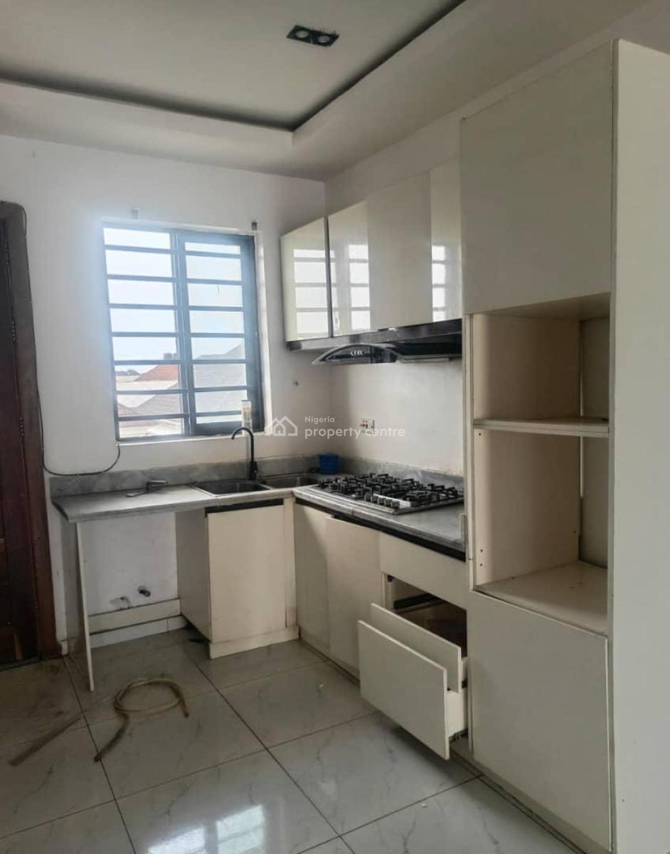 2bedroom Apartment, Ikota, Lekki, Lagos, Flat / Apartment for Rent