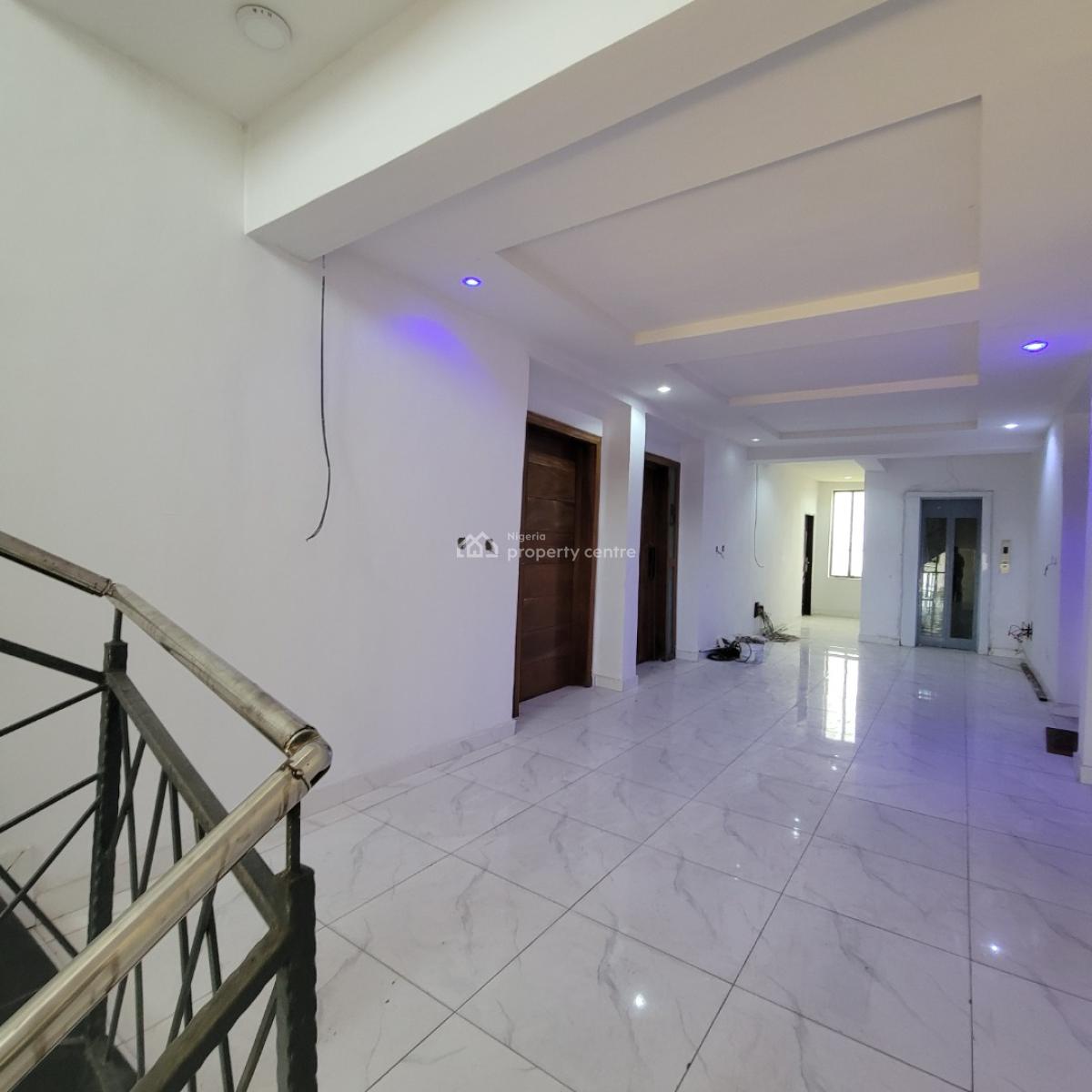 Excellent 2bedroom Apartment Within a Serene Environ, Ikate, Lekki, Lagos, Flat / Apartment for Rent