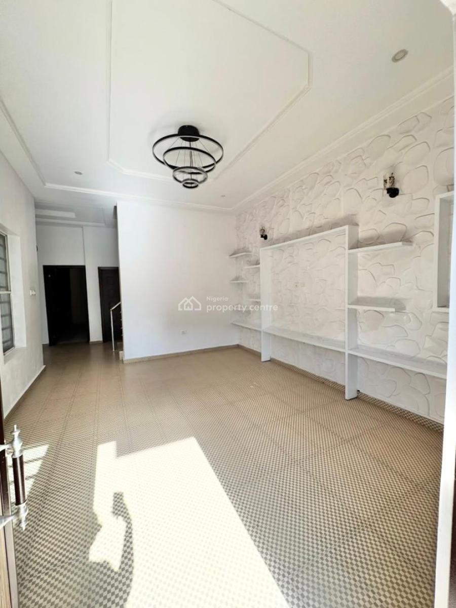 4 Bedrooms, Ologolo, Lekki, Lagos, Semi-detached Duplex for Rent